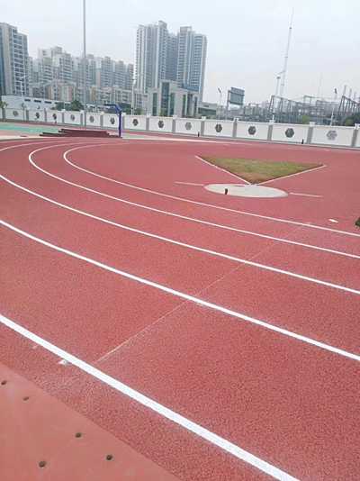 山西某中學建造塑膠跑道工程